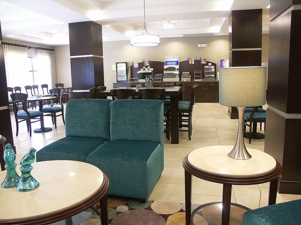 Holiday Inn Express & Suites - Cleveland Northwest By Ihg מראה חיצוני תמונה