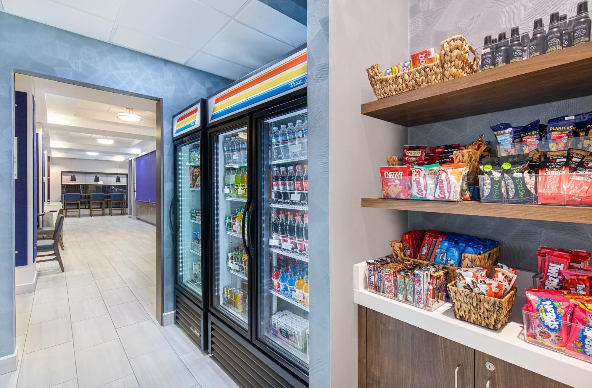 Holiday Inn Express & Suites - Cleveland Northwest By Ihg מראה חיצוני תמונה