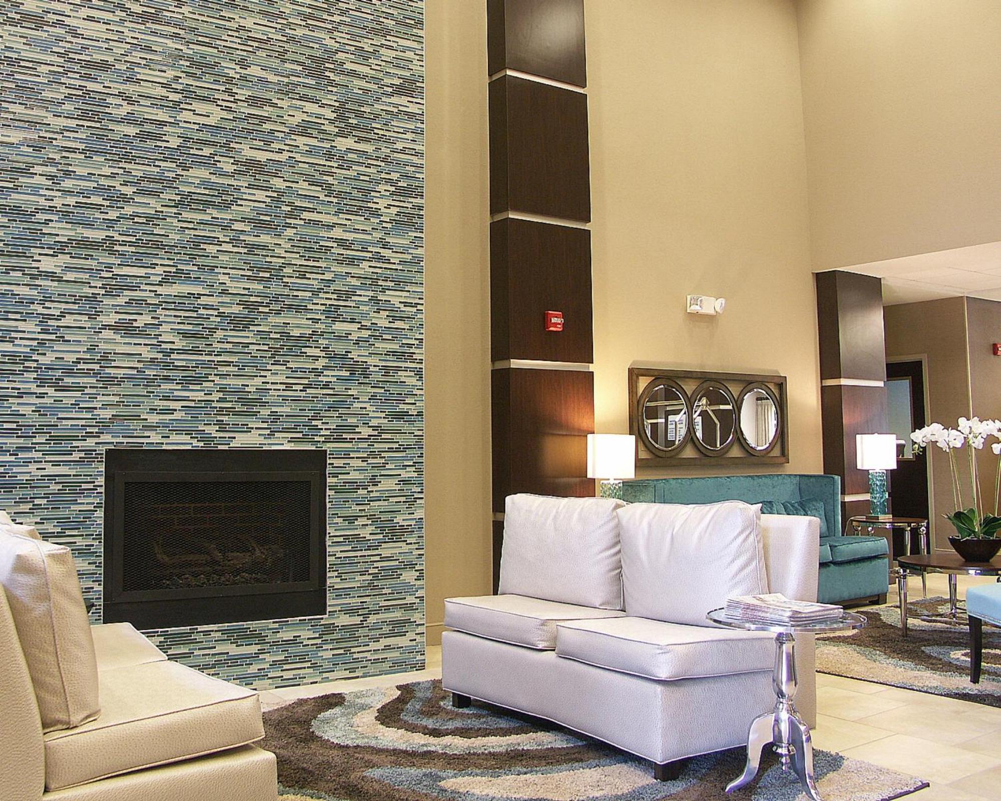 Holiday Inn Express & Suites - Cleveland Northwest By Ihg מראה חיצוני תמונה
