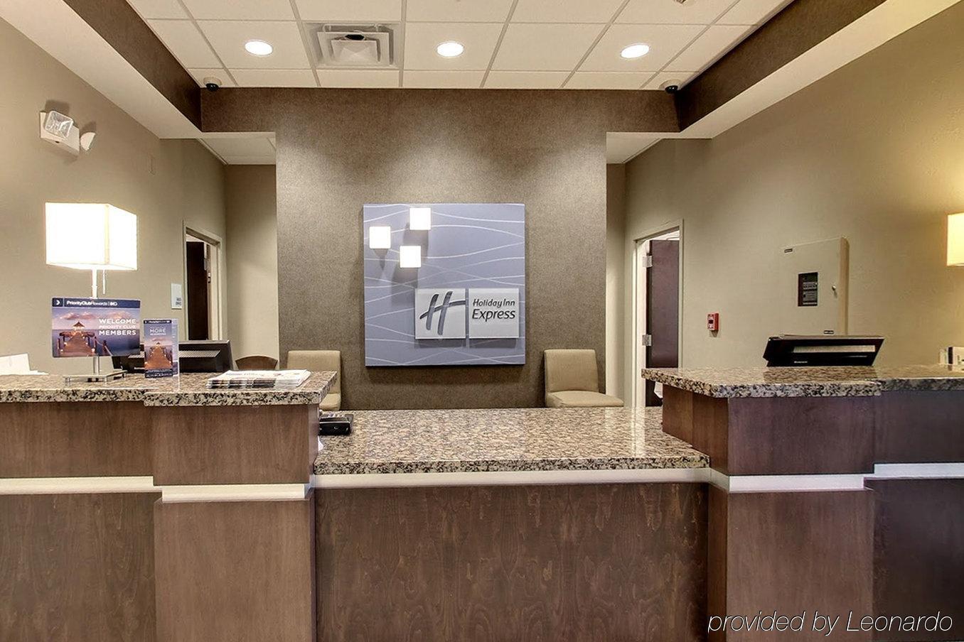 Holiday Inn Express & Suites - Cleveland Northwest By Ihg מראה חיצוני תמונה