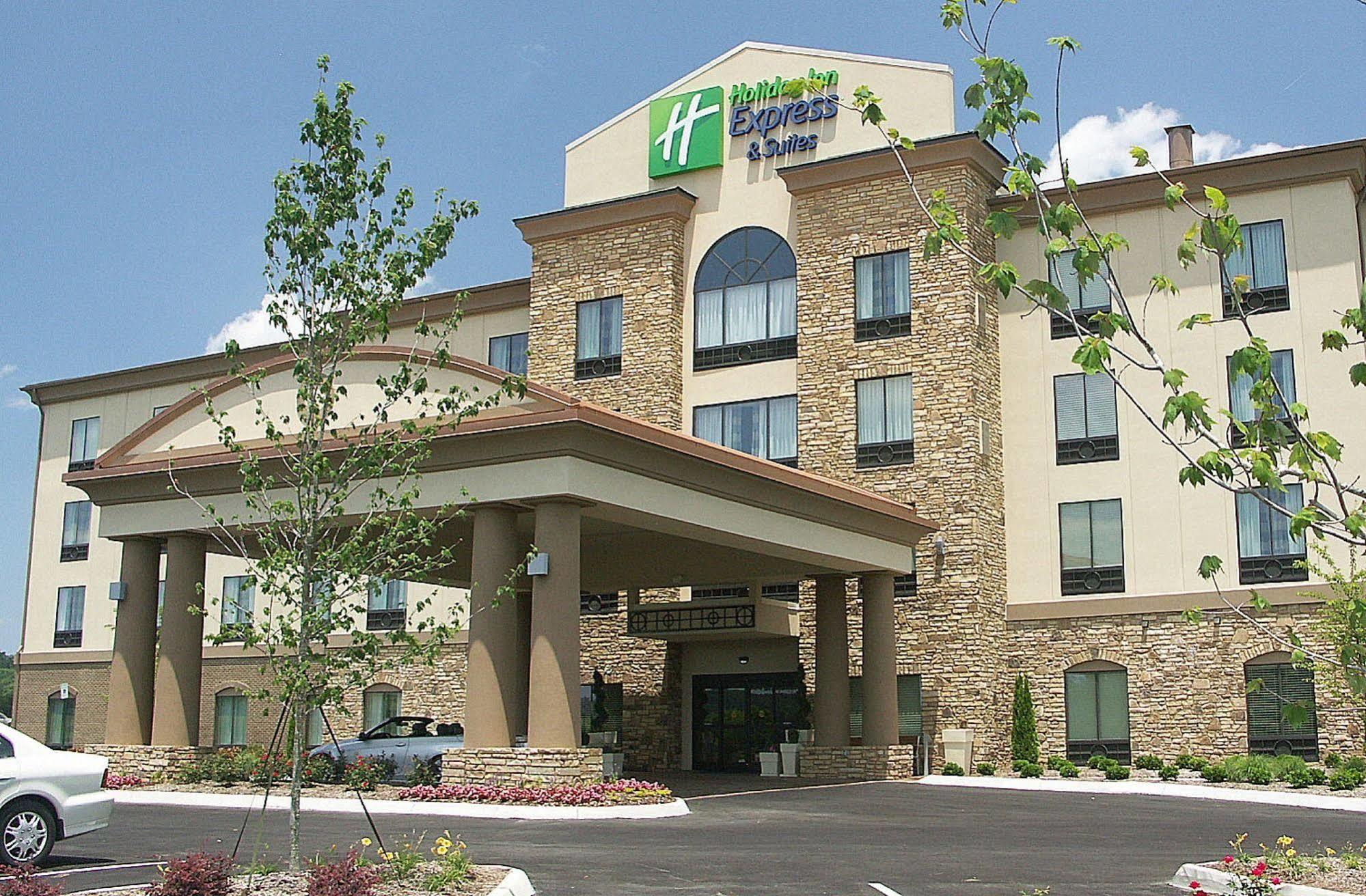 Holiday Inn Express & Suites - Cleveland Northwest By Ihg מראה חיצוני תמונה