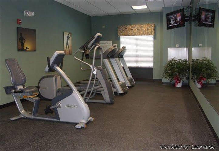 Holiday Inn Express & Suites - Cleveland Northwest By Ihg מראה חיצוני תמונה